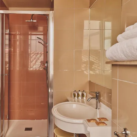 L'aretino Otel 3*